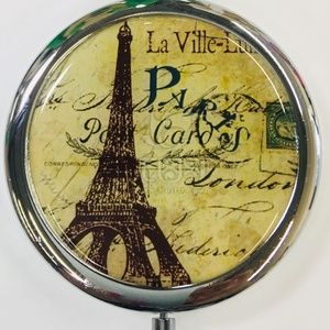 SALE!!! FANCY MAKE- UP MIRROR. NEW!!!